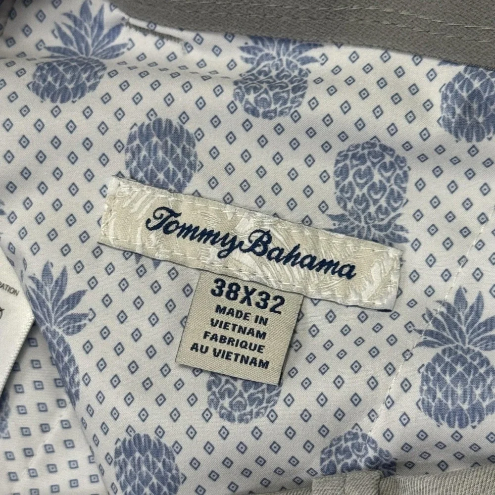 Tommy Bahama On Par Performance Golf Chino Pants Mens 38x32 Gray Straight Leg